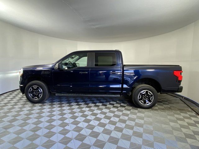 2023 Ford F-150 Lightning 