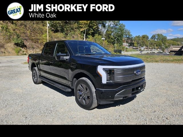 2023 Ford F-150 Lightning LARIAT