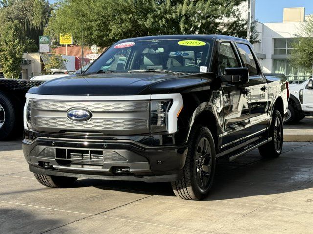 2023 Ford F-150 Lightning LARIAT