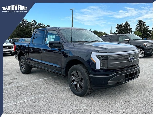 2023 Ford F-150 Lightning LARIAT