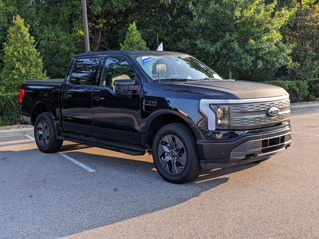 2023 Ford F-150 Lightning LARIAT