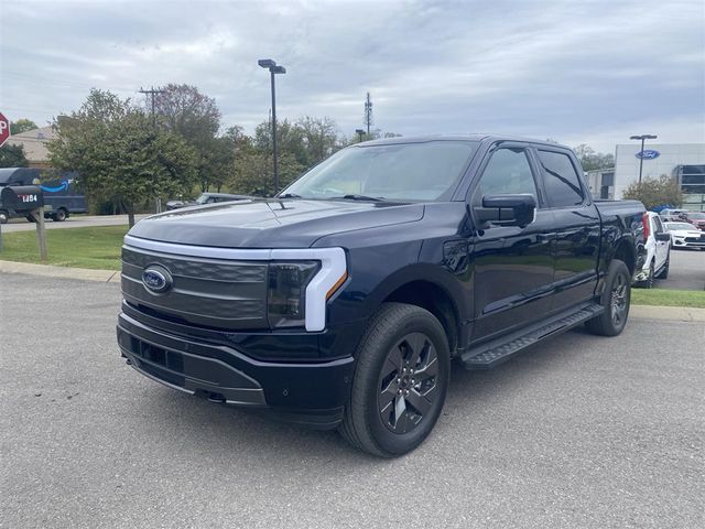 2023 Ford F-150 Lightning LARIAT