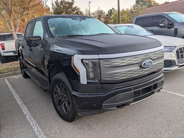 2023 Ford F-150 Lightning LARIAT