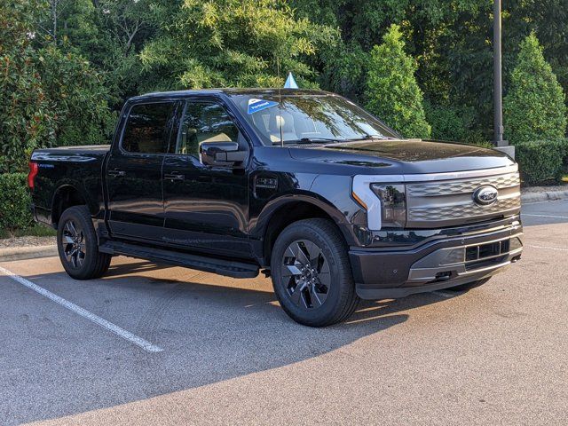 2023 Ford F-150 Lightning LARIAT