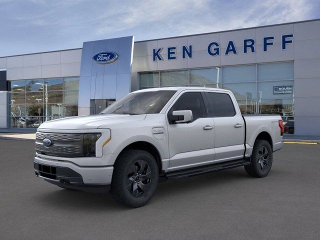 2023 Ford F-150 Lightning LARIAT