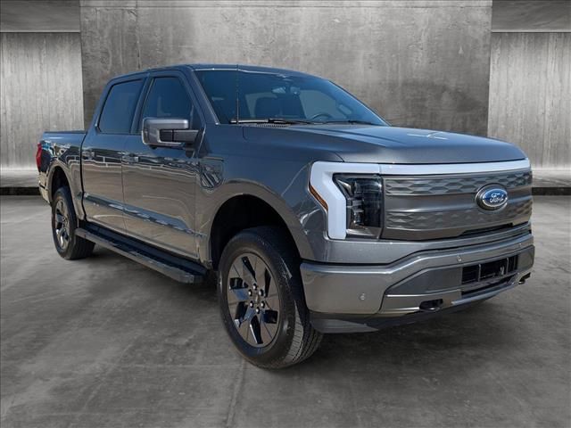 2023 Ford F-150 Lightning LARIAT