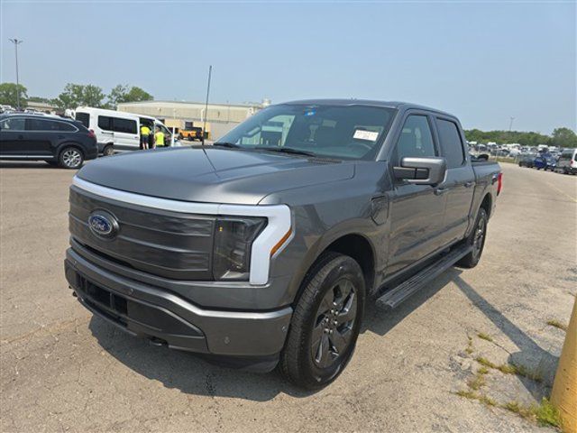 2023 Ford F-150 Lightning LARIAT