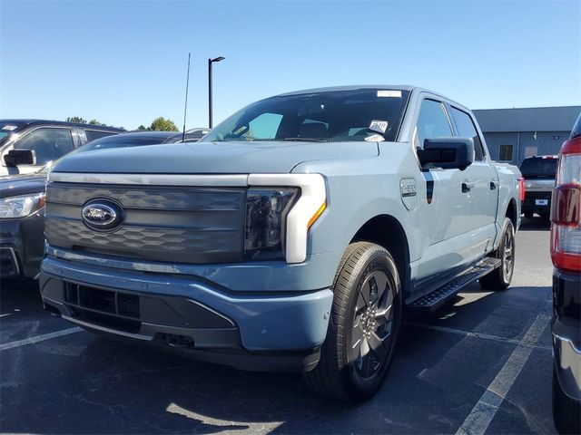 2023 Ford F-150 Lightning LARIAT