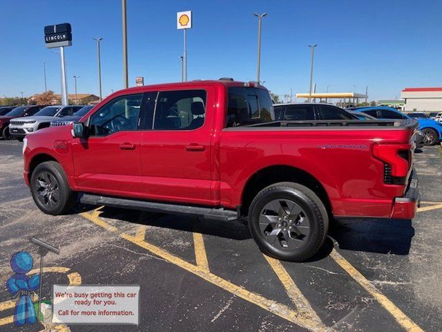 2023 Ford F-150 Lightning LARIAT