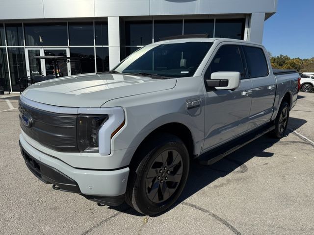 2023 Ford F-150 Lightning LARIAT