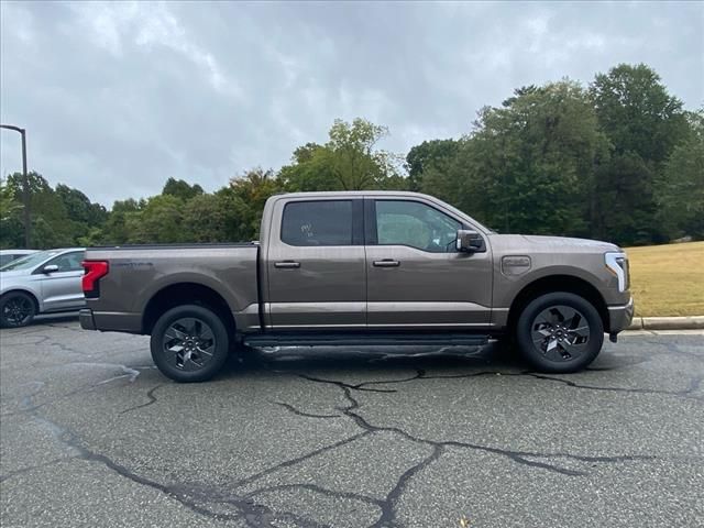 2023 Ford F-150 Lightning LARIAT