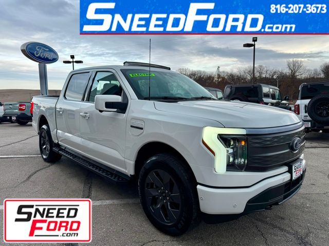 2023 Ford F-150 Lightning LARIAT