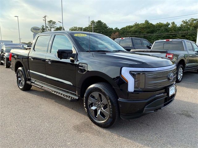 2023 Ford F-150 Lightning LARIAT