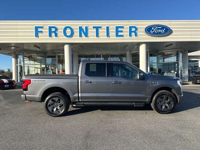 2023 Ford F-150 Lightning LARIAT