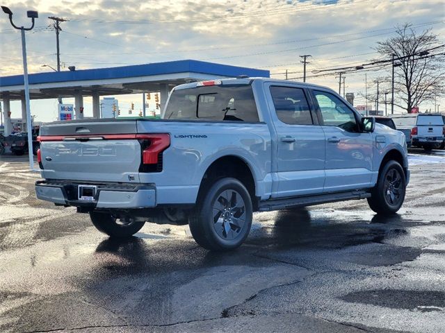 2023 Ford F-150 Lightning LARIAT