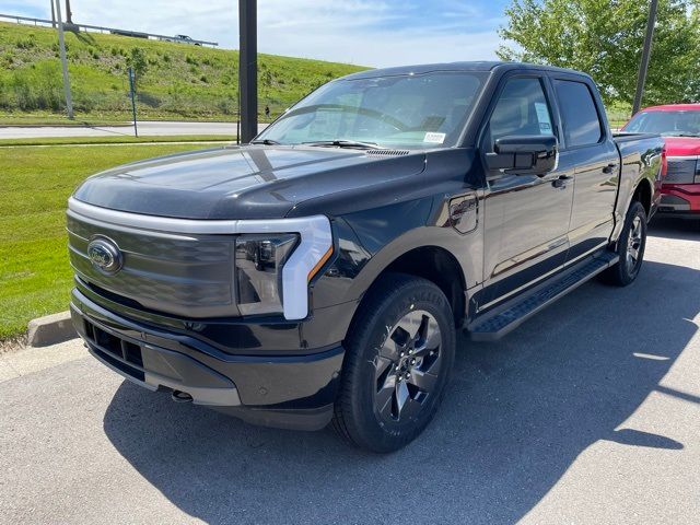 2023 Ford F-150 Lightning LARIAT