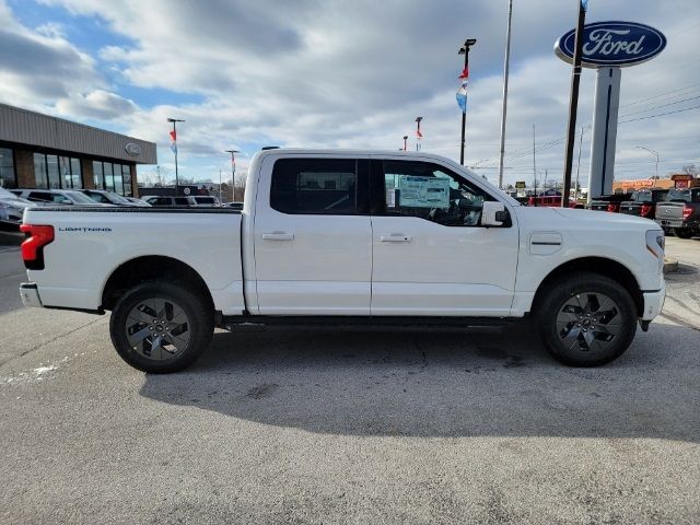 2023 Ford F-150 Lightning LARIAT