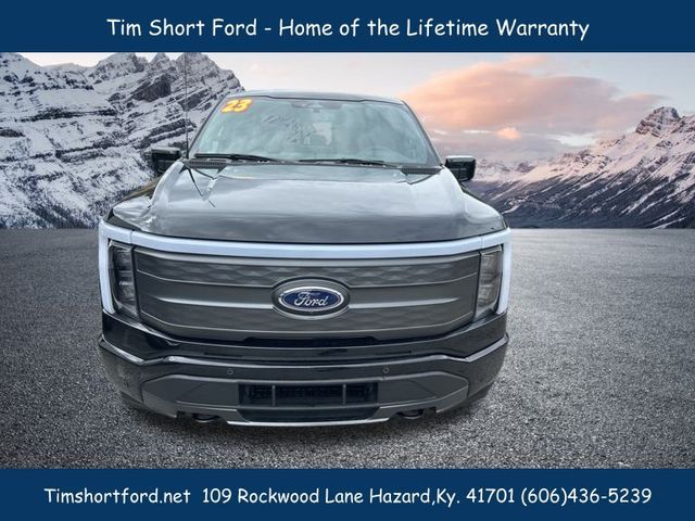 2023 Ford F-150 Lightning LARIAT