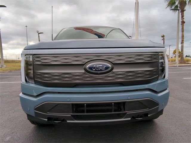 2023 Ford F-150 Lightning LARIAT