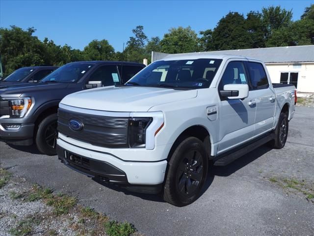 2023 Ford F-150 Lightning LARIAT