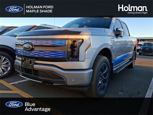 2023 Ford F-150 Lightning LARIAT