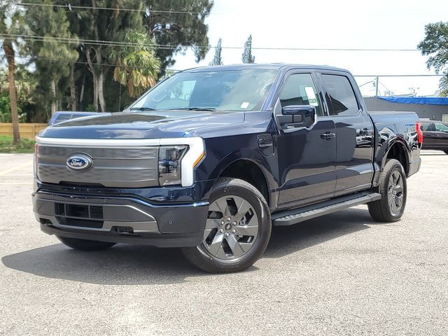 2023 Ford F-150 Lightning LARIAT