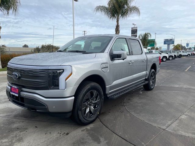 2023 Ford F-150 Lightning LARIAT