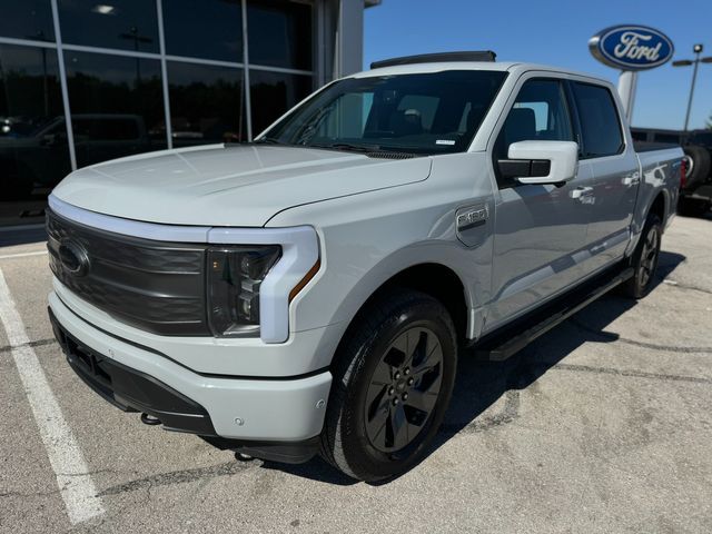 2023 Ford F-150 Lightning LARIAT