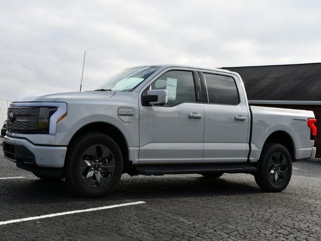 2023 Ford F-150 Lightning LARIAT