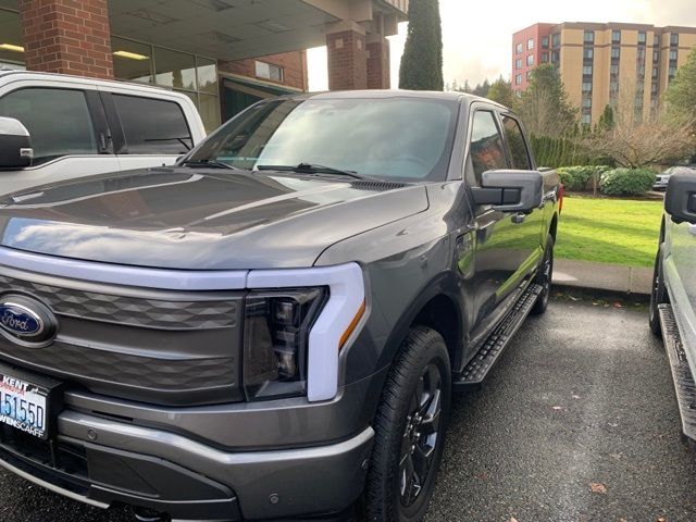 2023 Ford F-150 Lightning LARIAT