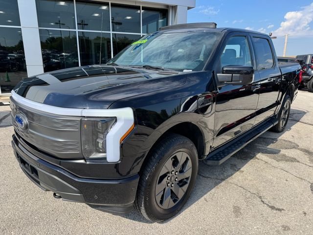 2023 Ford F-150 Lightning LARIAT