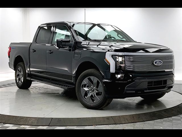 2023 Ford F-150 Lightning LARIAT