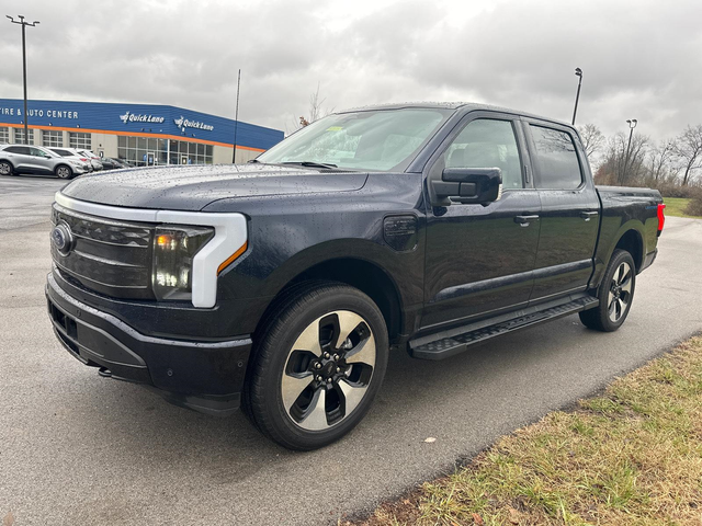 2023 Ford F-150 Lightning Platinum