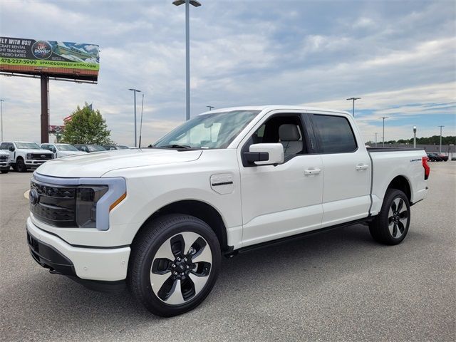 2023 Ford F-150 Lightning LARIAT