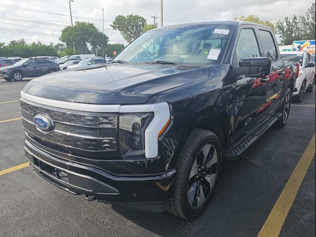 2023 Ford F-150 Lightning Platinum