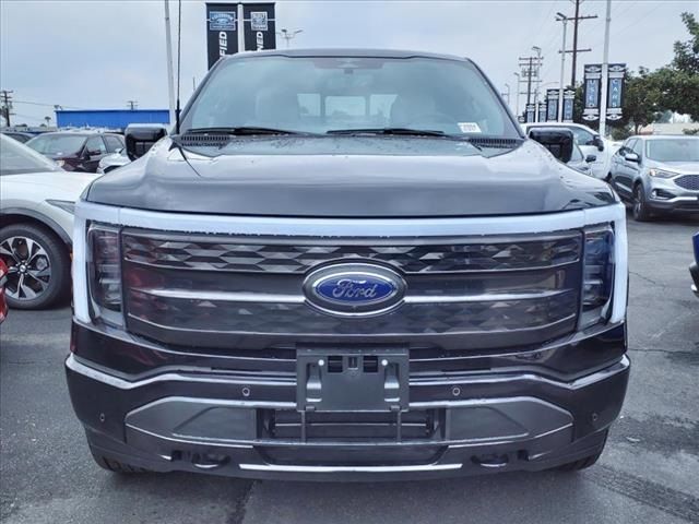 2023 Ford F-150 Lightning Platinum