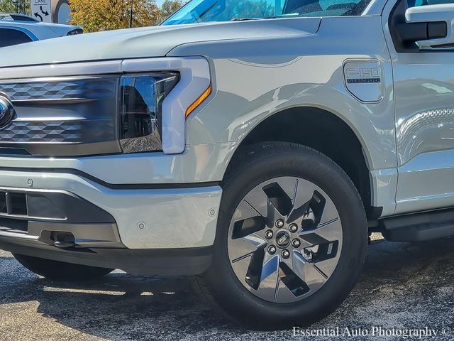 2023 Ford F-150 Lightning LARIAT