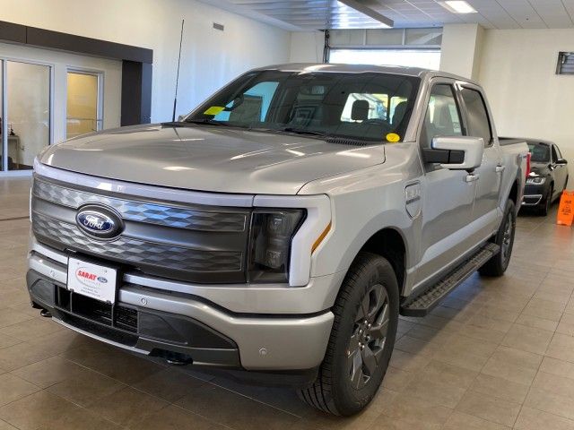 2023 Ford F-150 Lightning LARIAT