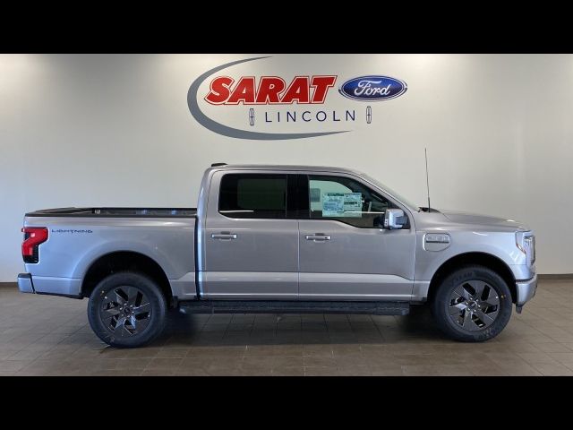 2023 Ford F-150 Lightning LARIAT