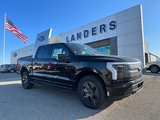 2023 Ford F-150 Lightning LARIAT