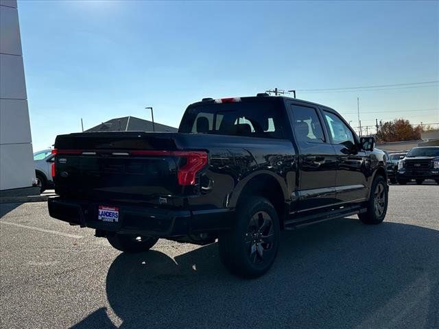 2023 Ford F-150 Lightning LARIAT