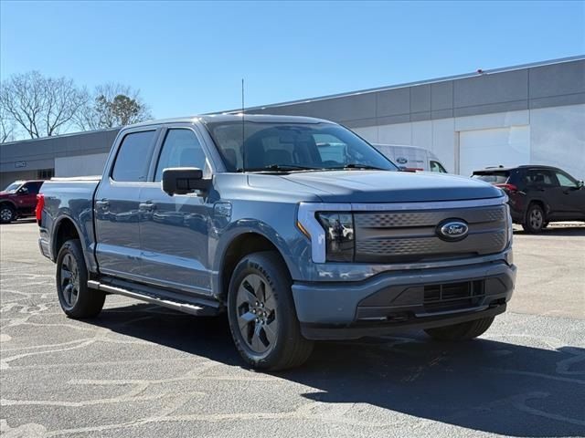 2023 Ford F-150 Lightning XLT