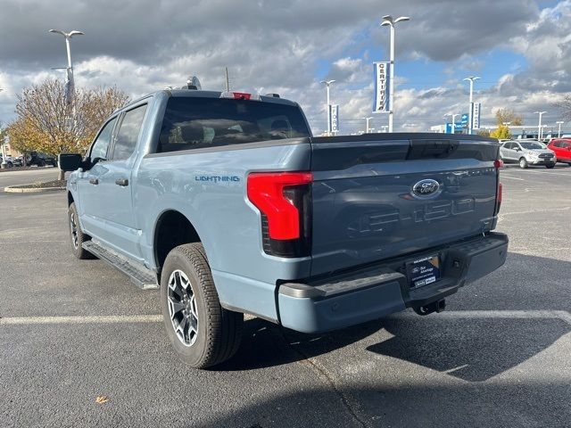 2023 Ford F-150 Lightning XLT