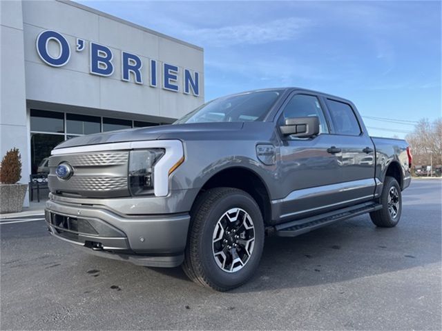 2023 Ford F-150 Lightning XLT