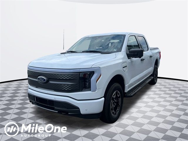 2023 Ford F-150 Lightning XLT