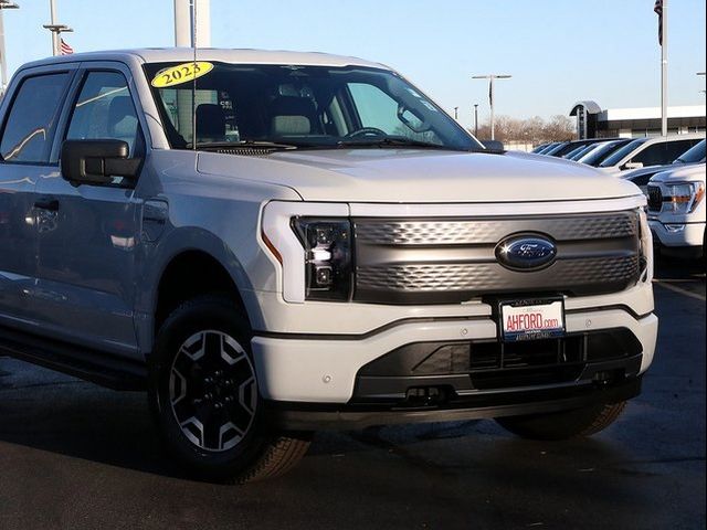 2023 Ford F-150 Lightning XLT