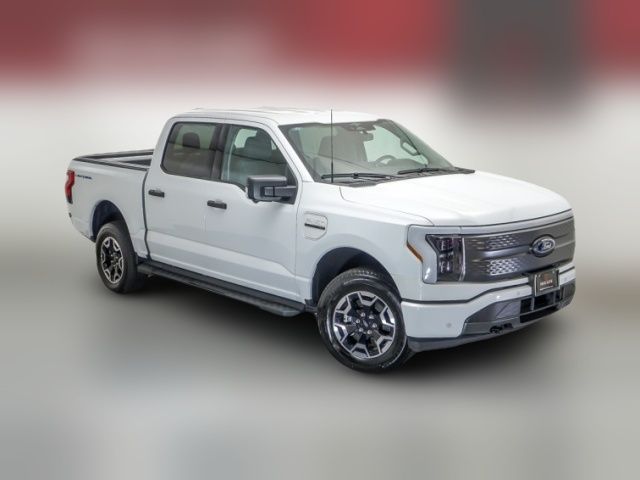 2023 Ford F-150 Lightning XLT