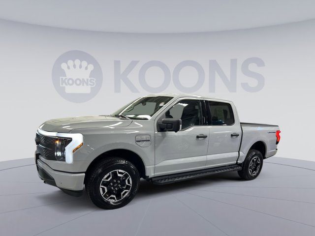 2023 Ford F-150 Lightning XLT