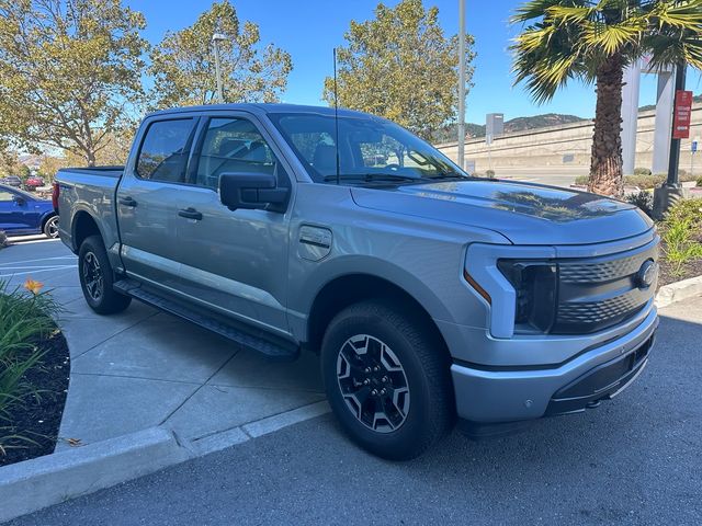 2023 Ford F-150 Lightning XLT