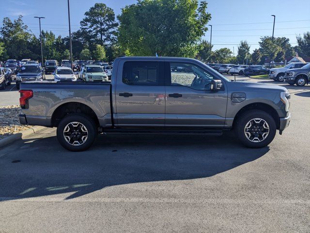 2023 Ford F-150 Lightning XLT